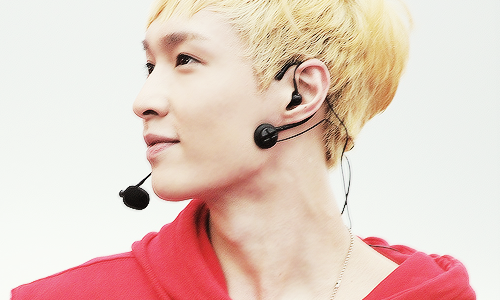 kinksoo:  smiling unicorn (＾‿＾) 