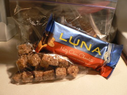 wideyedfeline:  autumnwillow123:  Thought I’d share some more of my “diet” food staples I LOVE luna bars, usually only 180-190 calories. I cut them up into bites and eat them throughout the day. they last longer that way and it curbs my cravings.