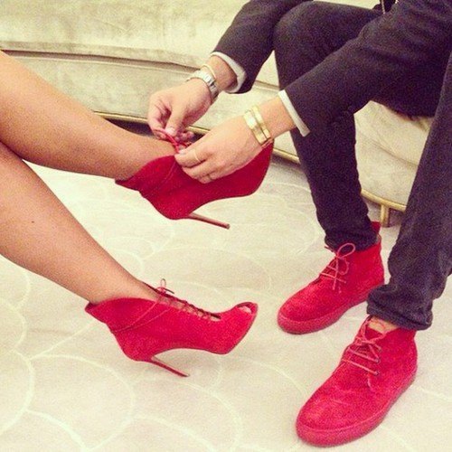 la-cheyenne-negra:Tenía que compartir esto en @WeHeartIt http://weheartit.com/entry/159383585/via/heart_guns_and_roses