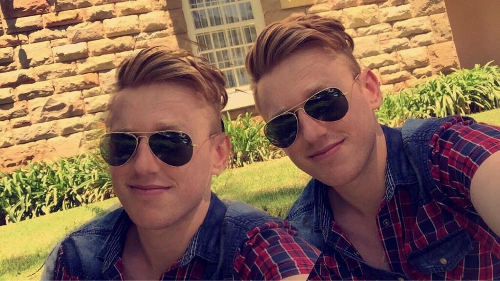 commongayboy:  Well damnnnnn