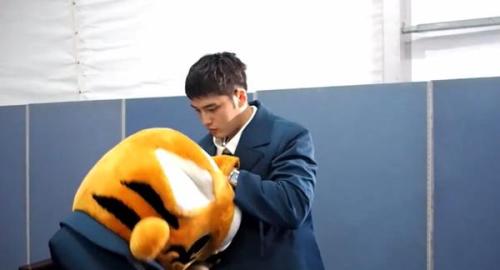 ilovekimjaejoong:    Mascot Jae for GFF on 2/10/2015 !!! (link)    