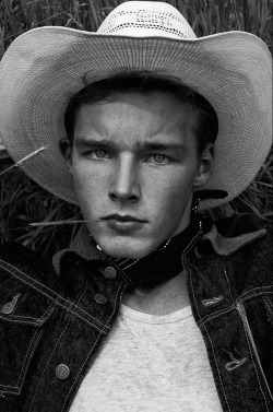 Fashionobsessed3:  Hugo Mayhew By Alvin Kean Wong 