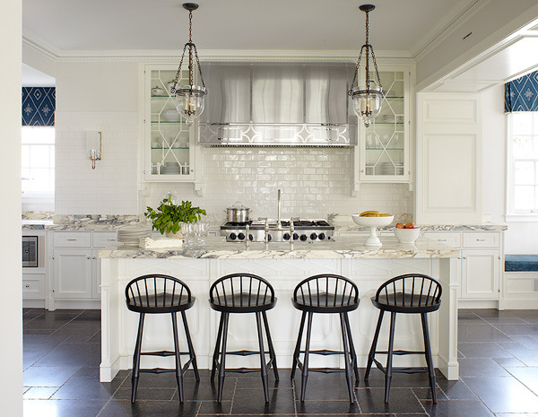 georgianadesign:  Fretwork in a kitchen by designer Phoebe Howard.  Hello Anon (Kelly :