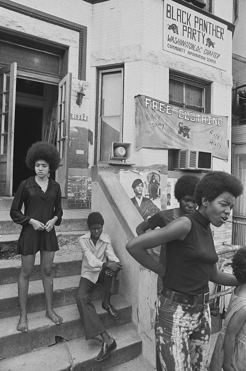 criticalmera: Black Panther Community Center, 132 17th St. NW c. 1970