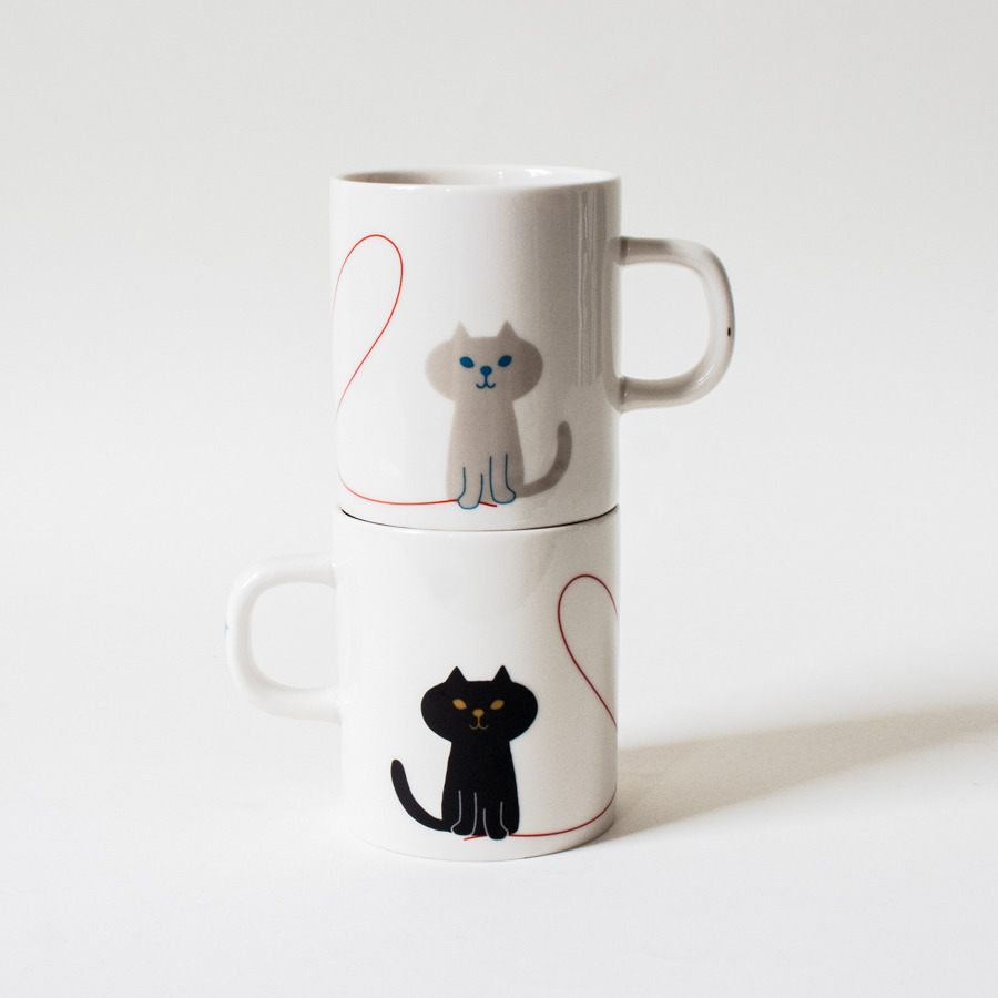 zakka-shop:  Who needs doge when you’ve got cats? Our Miranda cat pair mugs are