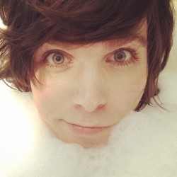 onision:  Sick with the tummy flu today,