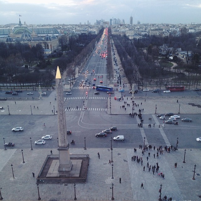 The champs-élysées from place de la Concorde. (at Grande Roue de Paris)