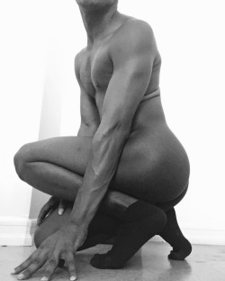 super-khai:  I love a black and white artsy nude