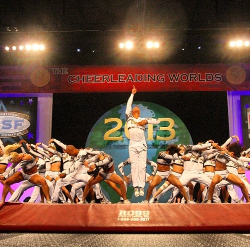 cheerleadersvstheworld: fierce-for-cheer: “This is for you, Omar.” This picture is epic.