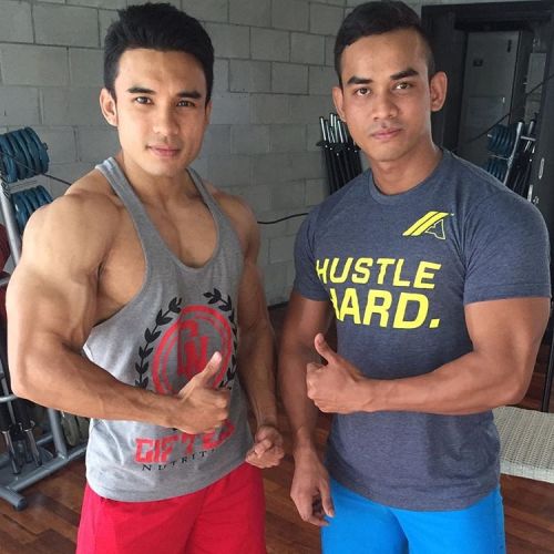 azamadnan0307: futsaladdict: ourjejakajambu: Halim Mohd… Gulp Ada gambar bogel tak?