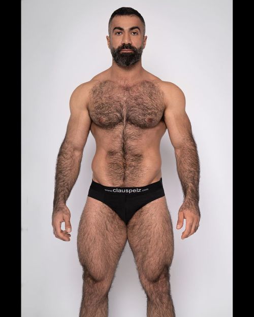 openurhairylegs:  clauspelz:  Here is another one from my shoot with #hairy #bearded #middleastern #bodybuilder #malemodel @harounomar83  (at Chicago, Illinois)https://www.instagram.com/p/CBI7tXiAVAN/?igshid=g8pczbvygz3i   🍑👅👅👅🍆🍆🍆💦💦💦👅👅👅🍆🍆🍆💦💦💦👅👅👅😋😋😋