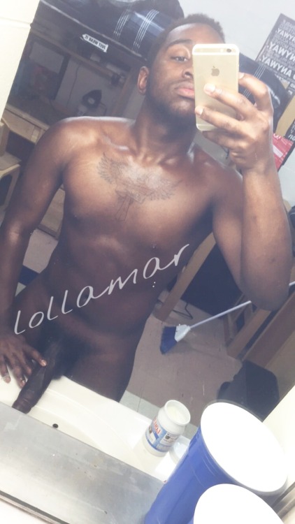 lollamar:  New phone, new nudes 😂🙌🏾