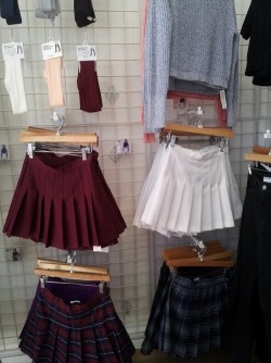 liqhters:Don’t spend โ+ on these American Apparel tennis skirts when you can get them for only พ.99 HERE! Free shipping worldwide!  