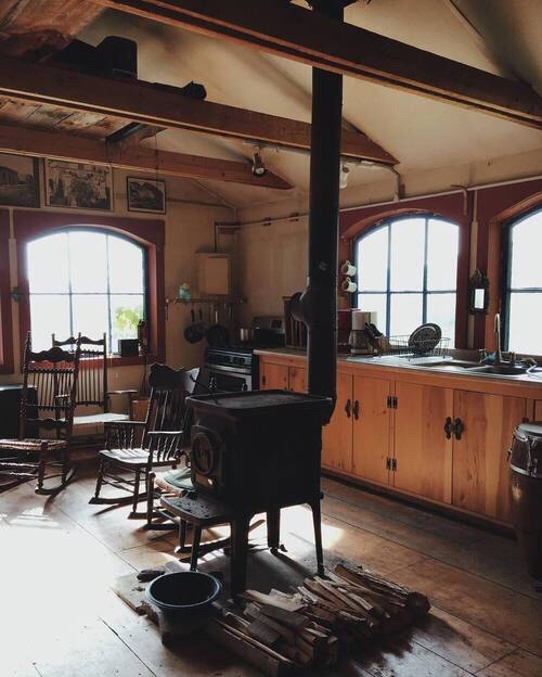 New England Cozy Charmer instagram.com/forestbound