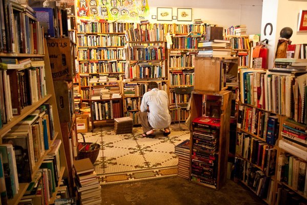 pantheonbooks:
“ window-lickers:
“ This is my favorite bookstore: The Rust Belt in Buffalo, NY
”
Shout out to my hometown!
”
Many, many books from thence …