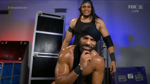 Jinder out here returning to his music roots.Hit Row is over with. #WWE#Smackdown#Jinder Mahal#Shanky#Hit Row