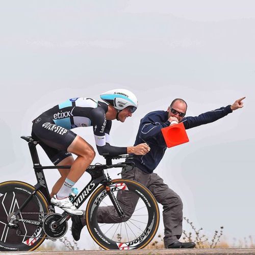 pedalitout:  Difficult to stay serious when #smartass is around @lavuelta #stage17 Credit @TDWsport 