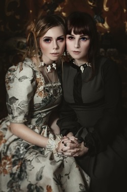 arsenicinshell:  Sisters by LenoreScarecrow