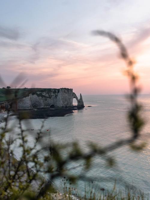 expressions-of-nature:Étretat, France by Matt Hardy