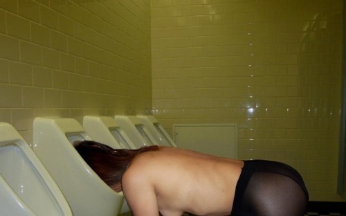 fucktoycollector1:  fatellepig:  thiscuriousmania:After I had been talking to this woman online for months, she had started to seem desperate to meet. So I told her that I’d  meet her in a certain public men’s toilet near where I live. I’d walk