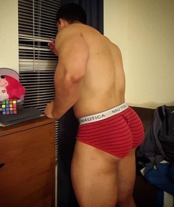 El-Muskulon:  Aboynamedgabriel:#Bubblebutt #Gymbutt #Musclemen #Hotmen   (Foto 1)