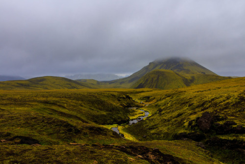 nature-hiking:Gloomy hiking weather - Laugavegur trail, Iceland, August 2017photo by nature-hiking