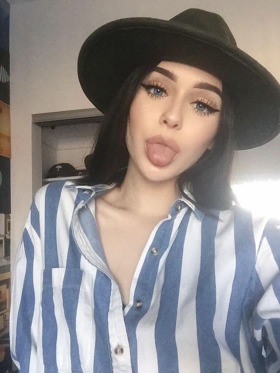 Nora (10 Photo)