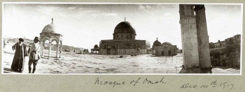 thevintagearab:  Panoramic photograph of the Dome of the Rock (Mosque of Omar), Haram al-Sharif, Jerusalem. Capt. Arthur Rhodes, 1917 (PEF-P-RHODES-111). 