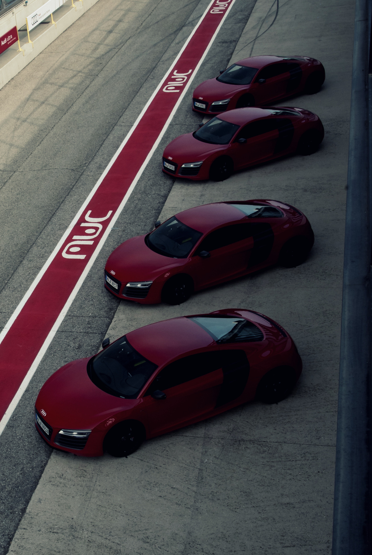 exclusive-pleasure:  R8 Plus 
