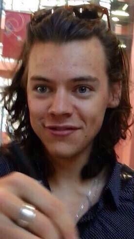 larryscruising:WHAT THE SNICKETY snACK IS THIS