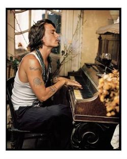 ileatherandlace:  Oh, Johnny ♥  Follow us: www.ileatherandlace.tumblr.com  Is there anything sexier than a man who can play the piano?! -fm