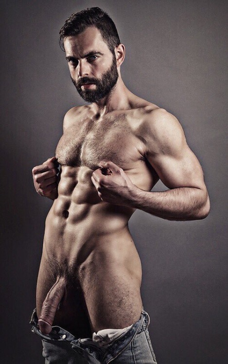 nakedmen-nakedmen: nottherifleman: Nice hang.  Follow me for the hottest all male adult content on T