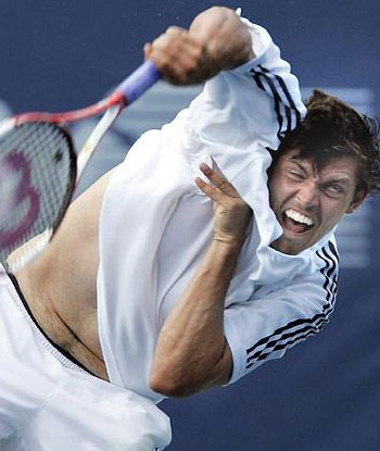 lulz-time:  tastefullyoffensive: Tennis Faces