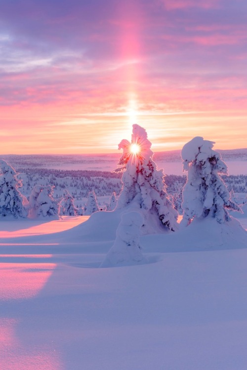 The first sun raysby Jørn Allan Pedersen