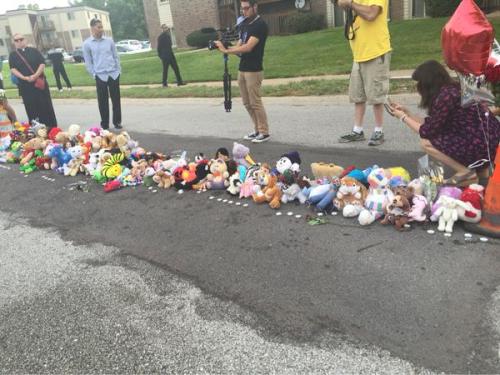 justice4mikebrown:  August 9, 2015One year later, hundreds of people gather on Canfield Drive in memory of Mike Brown.