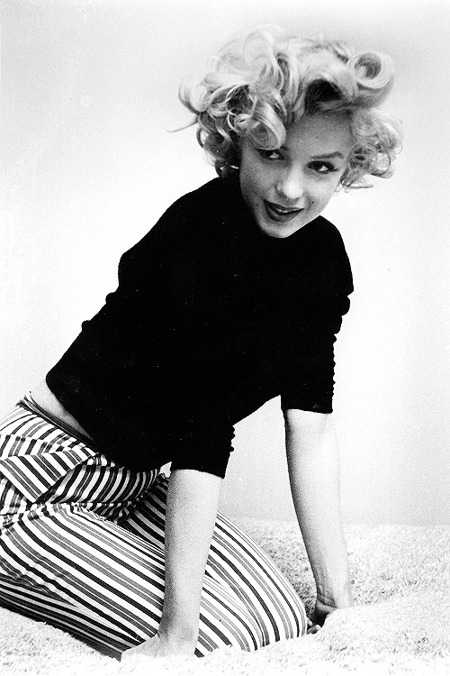 missmonroes:  Marilyn Monroe photographed by Ben Ross, 1953 