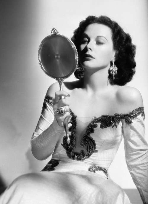 jeannecrains:Hedy Lamarr, 1946