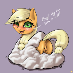 captainbutteredmuffin:Soooo…this may or may not have originally been applejack inside an applefritter with white frosting. And it may or may not have ended up looking like a literal pile of shit with white frosting instead. And I may or may not have
