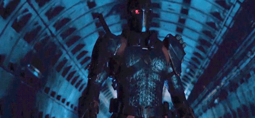 dcuniversesource:First look at Deathstroke in Titans season 2.