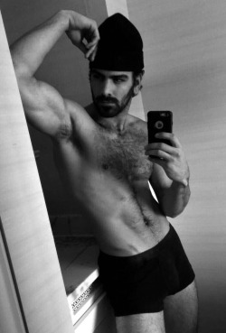 malecelebunderwear:  I know everyone is (rightfully) freaking out about the new Nyle pics but this picture has been on his twitter for at least a few weeks now and nobody told me? Smh