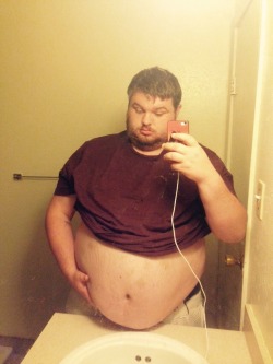 Mikebigbear:  Rainbowscully:  Ugghhhh I Always Eat Way Too Much When I’m Stoned