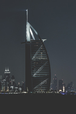 modernambition:  Welcome to Dubai | Instagram