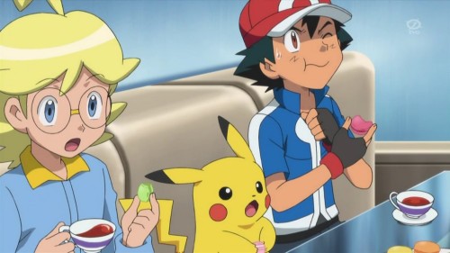 soveryanon:  Meanwhile, Serena’s food is casually trying to kill him. 