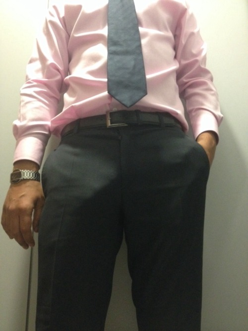 johnnybvlgari:  Suit of the day to celebrate 500 followers… 
