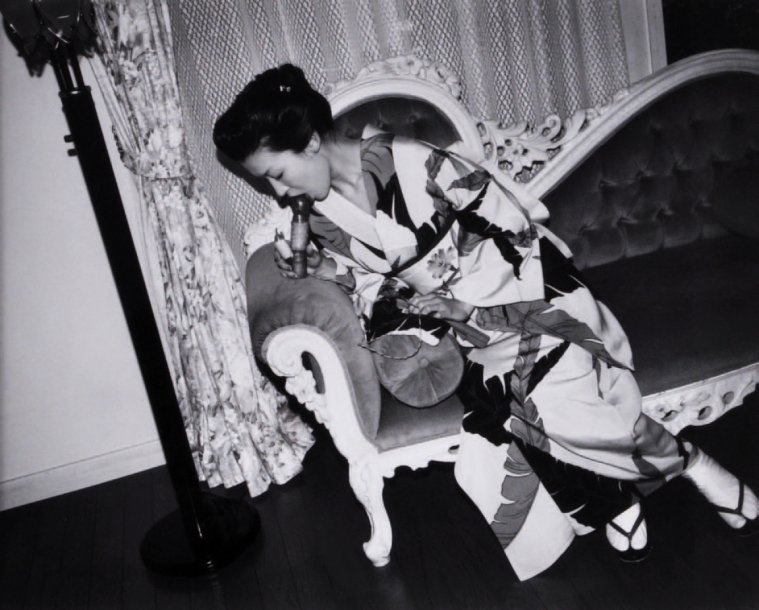 vivipiuomeno:  Araki Nobuyoshi ph. - untitled 