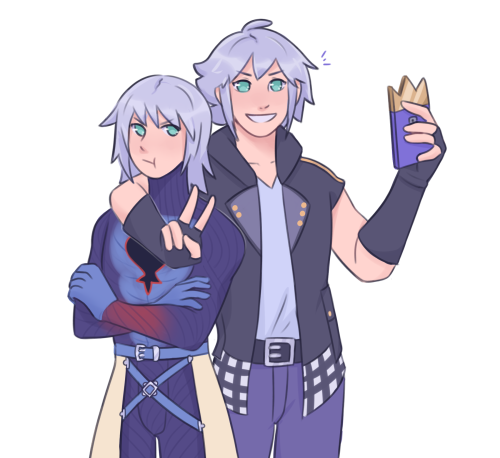 Riku & Repliku selfie