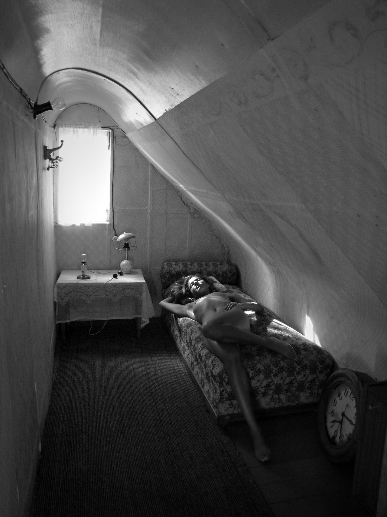 zanzib:  1  A tale of wasted time2  SIesta