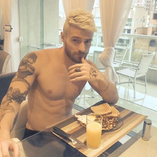 loveshnicky:    Marlon Alves  