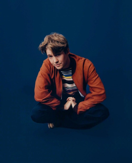 Joe Alwyn by Elliott Wilcox | The Guardian Saturday. 2022