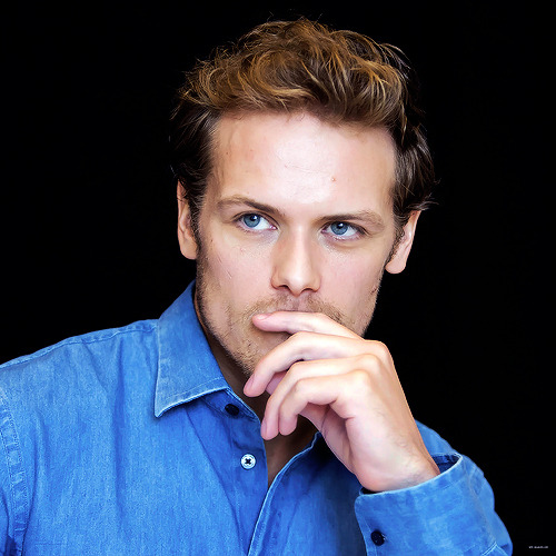 sam-heughan-daily:Sam Heughan at the SDCC2017 Press Conference | July 21, 2017
